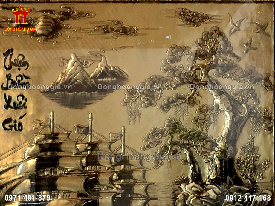 Nguyên liệu chế tác tranh thuận buồm là đồng vàng nguyên chất loại I